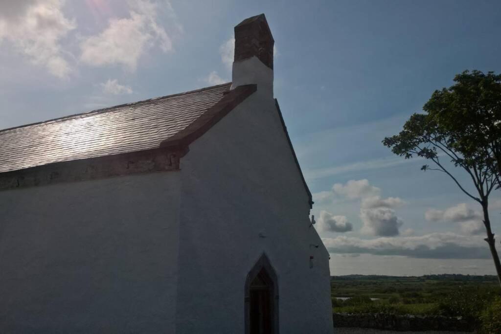 The Burren Art Gallery Built In 1798 Villa Tubber Exteriör bild