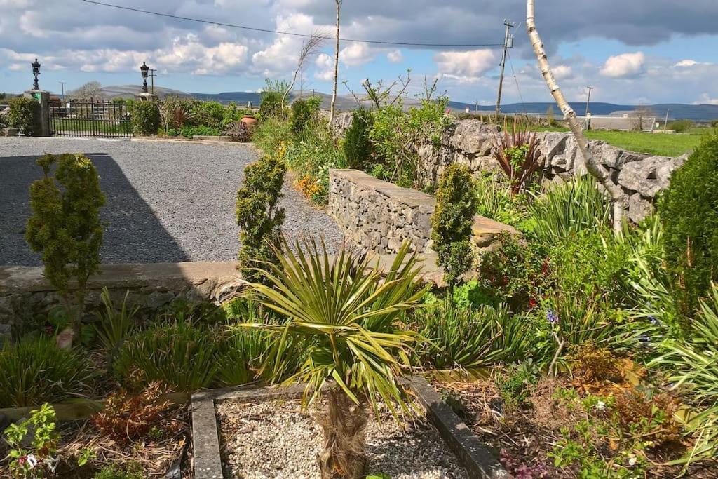 The Burren Art Gallery Built In 1798 Villa Tubber Exteriör bild