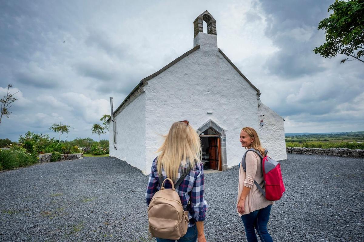 The Burren Art Gallery Built In 1798 Villa Tubber Exteriör bild